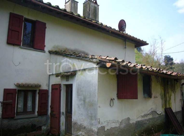 appartamento in vendita a Reggello in zona Leccio