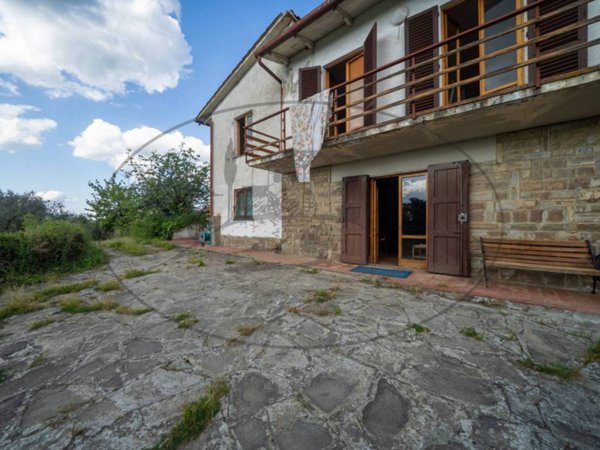 casa indipendente in vendita a Reggello in zona Donnini