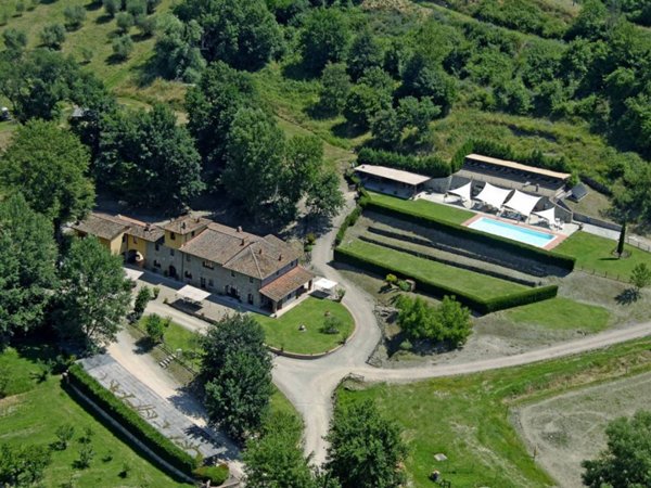 casa indipendente in vendita a Reggello