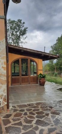 casa indipendente in vendita a Reggello