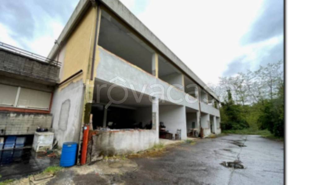 locale commerciale in vendita a Reggello in zona Cancelli