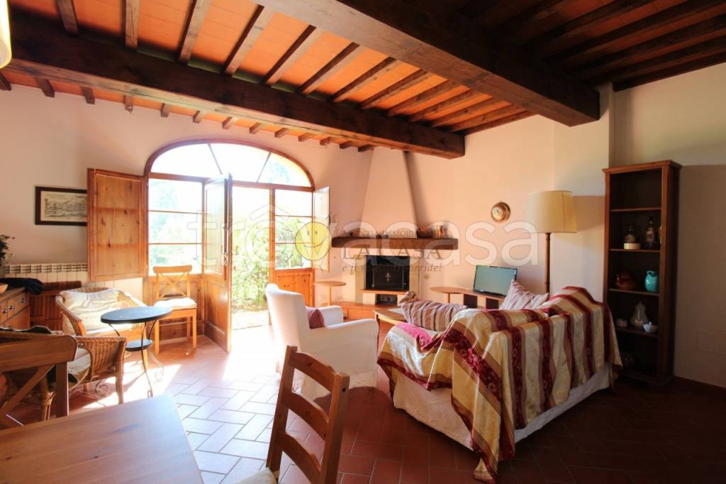 casa indipendente in vendita a Reggello