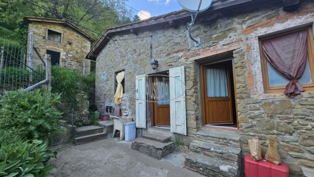 casa indipendente in vendita a Reggello