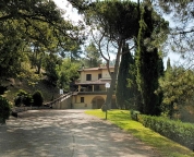 casa indipendente in vendita a Reggello