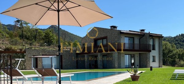 casa indipendente in vendita a Reggello in zona Pietrapiana