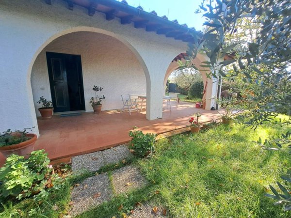 casa indipendente in vendita a Reggello in zona Cancelli