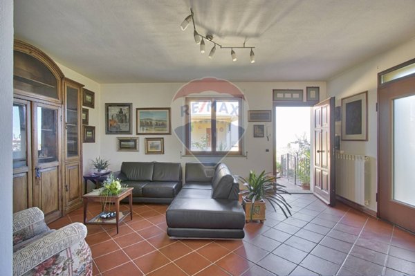 casa indipendente in vendita a Reggello