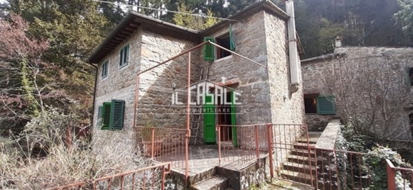 casa indipendente in vendita a Reggello in zona Saltino