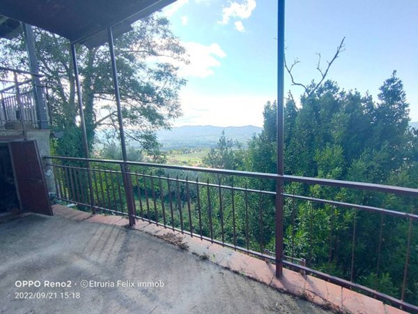 casa indipendente in vendita a Reggello