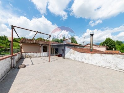 appartamento in vendita a Reggello in zona Vaggio