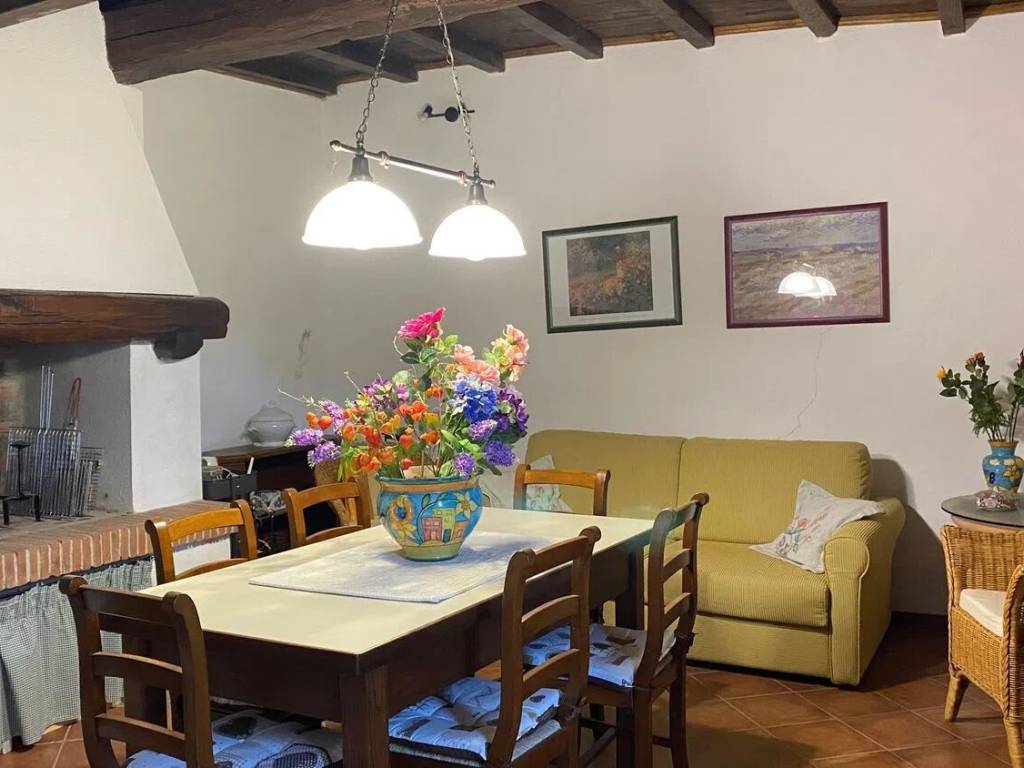 casa indipendente in vendita a Reggello in zona Tosi