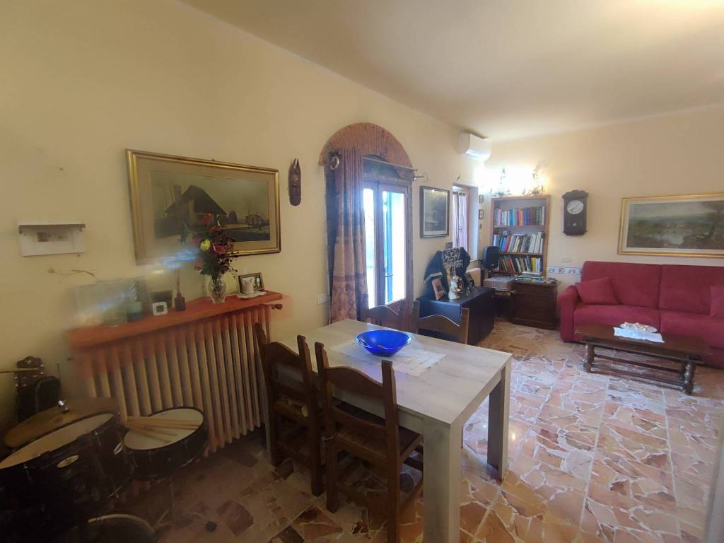 appartamento in vendita a Reggello in zona Matassino