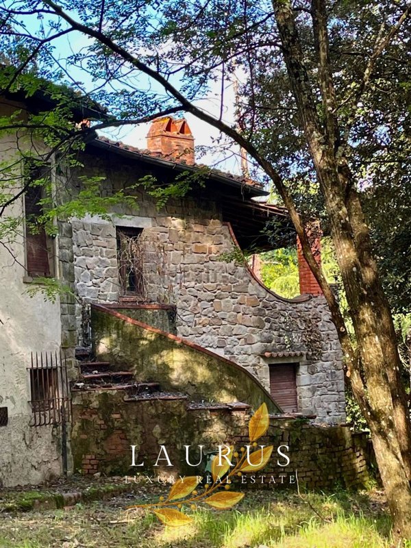 casa indipendente in vendita a Reggello in zona Sant'Ellero