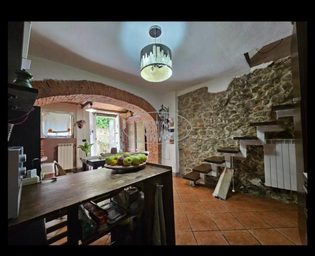 casa indipendente in vendita a Reggello in zona Vaggio