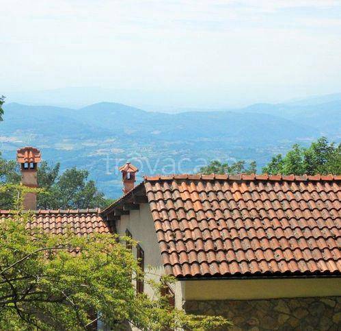 casa indipendente in vendita a Reggello in zona Saltino