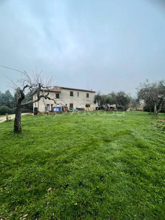 casa indipendente in vendita a Reggello in zona Cascia