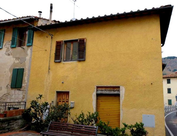 appartamento in vendita a Reggello in zona Tosi