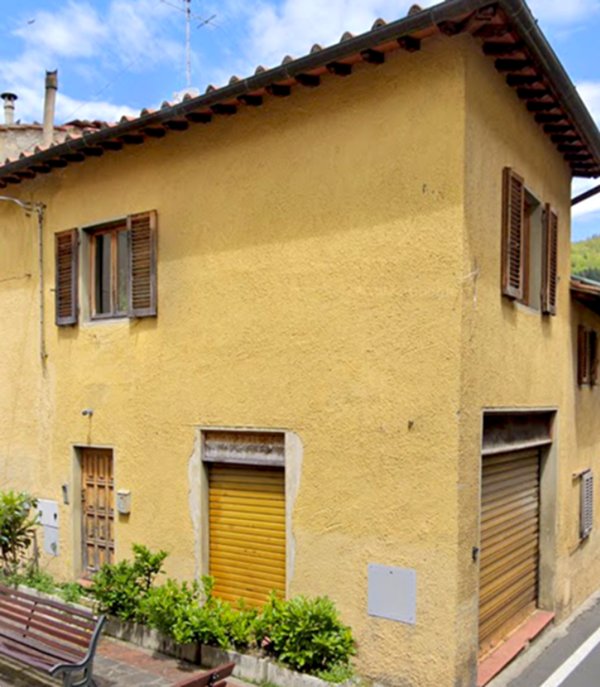 negozio in vendita a Reggello in zona Canova