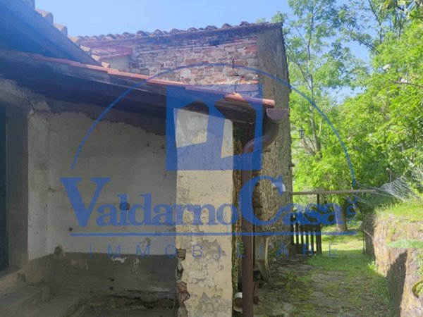 appartamento in vendita a Reggello in zona Tosi