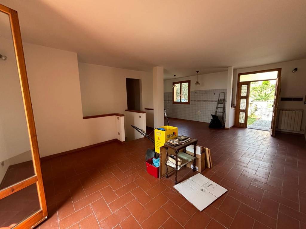 casa indipendente in vendita a Reggello