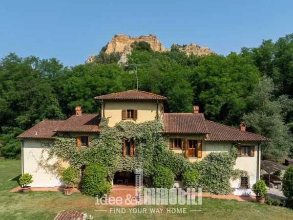 casa indipendente in vendita a Reggello in zona Montanino