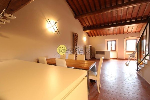 appartamento in vendita a Reggello in zona Montanino