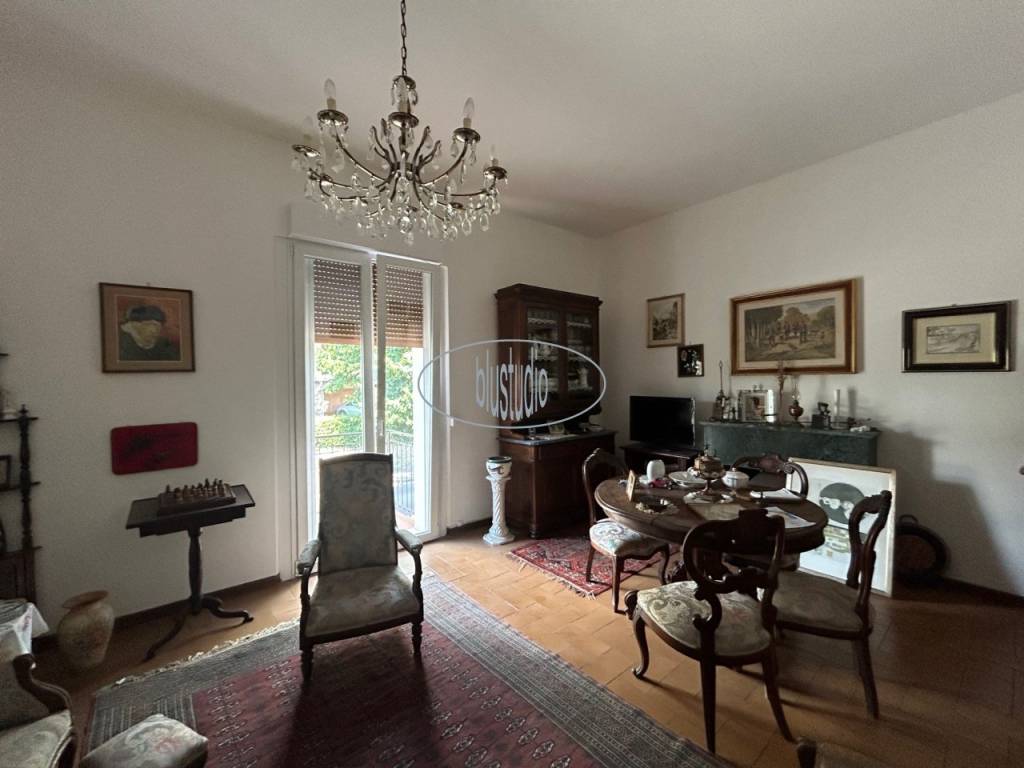 casa indipendente in vendita a Reggello