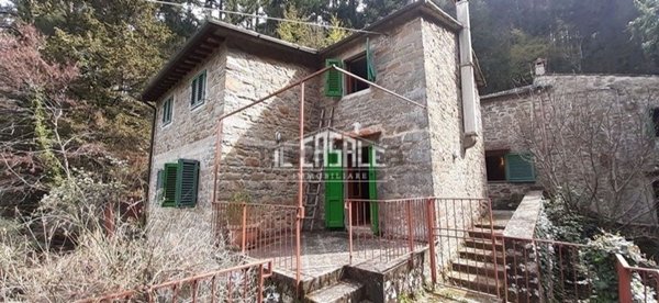 trivano in vendita a Reggello