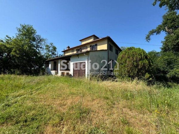 casa indipendente in vendita a Reggello