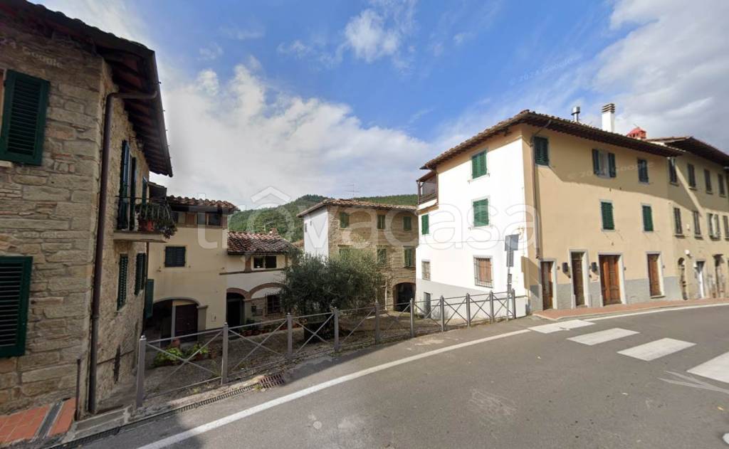 appartamento in vendita a Reggello in zona Tosi