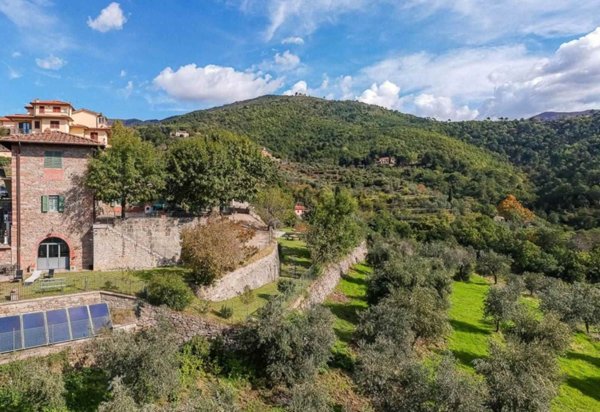 casa indipendente in vendita a Reggello in zona Vallombrosa