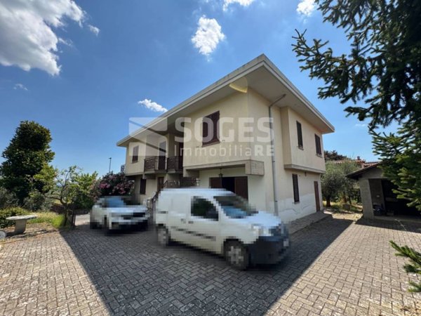 casa indipendente in vendita a Reggello in zona Cascia