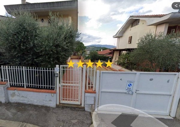casa indipendente in vendita a Reggello in zona Ciliegi