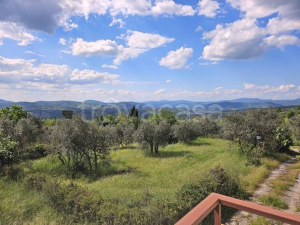 casa indipendente in vendita a Reggello in zona Donnini