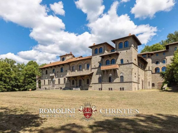 intera palazzina in vendita a Reggello in zona Vallombrosa