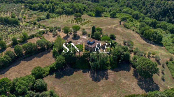 casale in vendita a Reggello