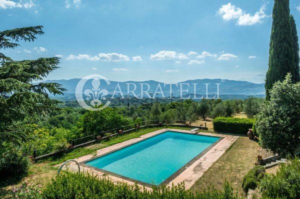 casale in vendita a Reggello