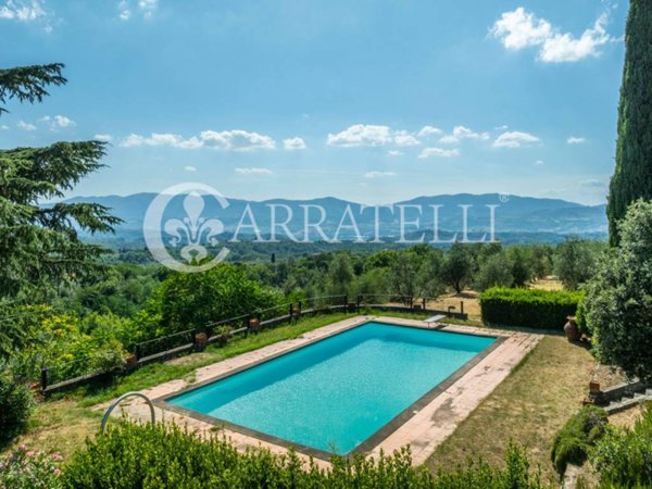 casale in vendita a Reggello