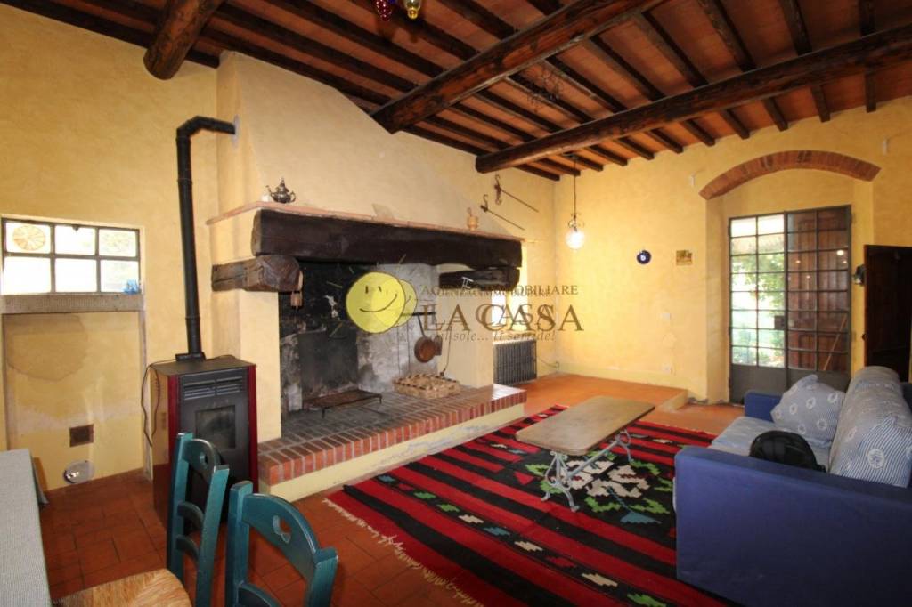 intera palazzina in vendita a Reggello in zona San Clemente