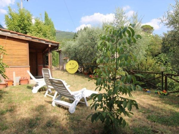 casa indipendente in vendita a Reggello in zona Pietrapiana