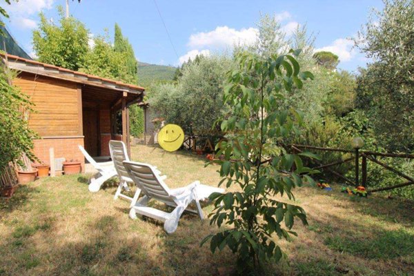 intera palazzina in vendita a Reggello in zona Donnini