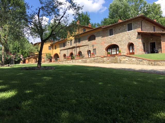 casa indipendente in vendita a Reggello