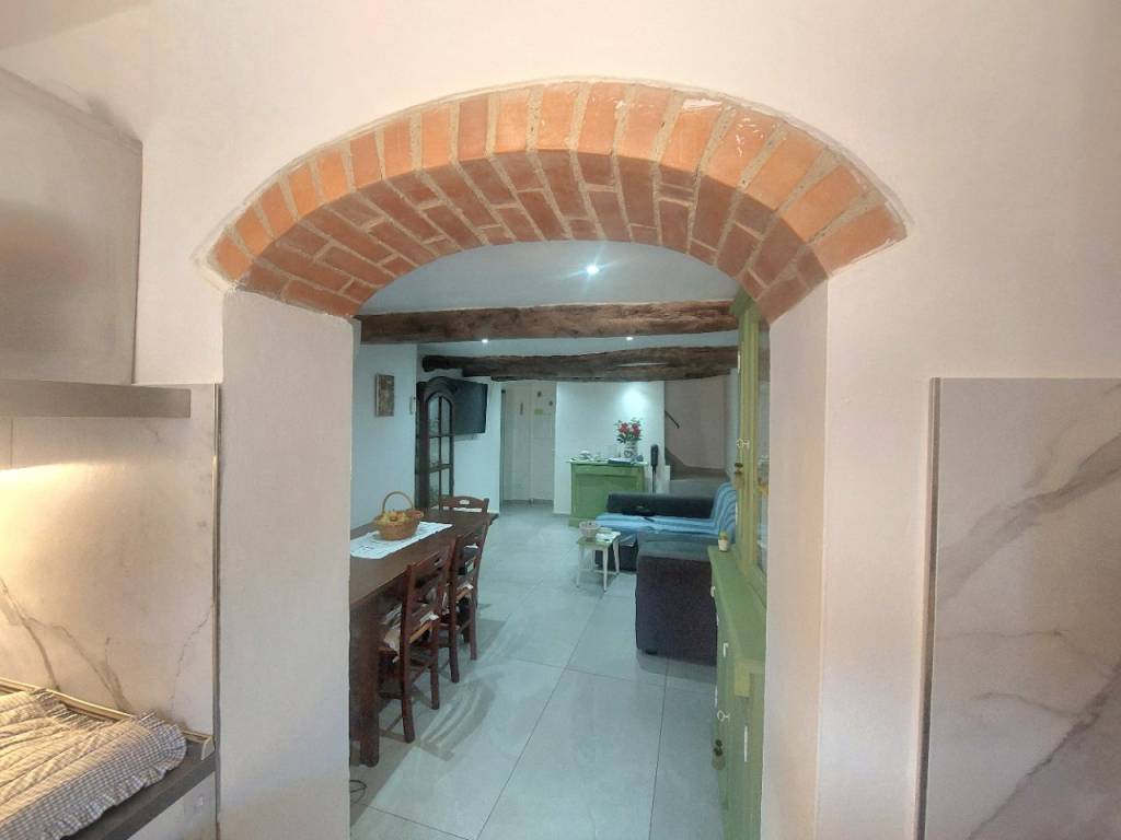 casa indipendente in vendita a Reggello