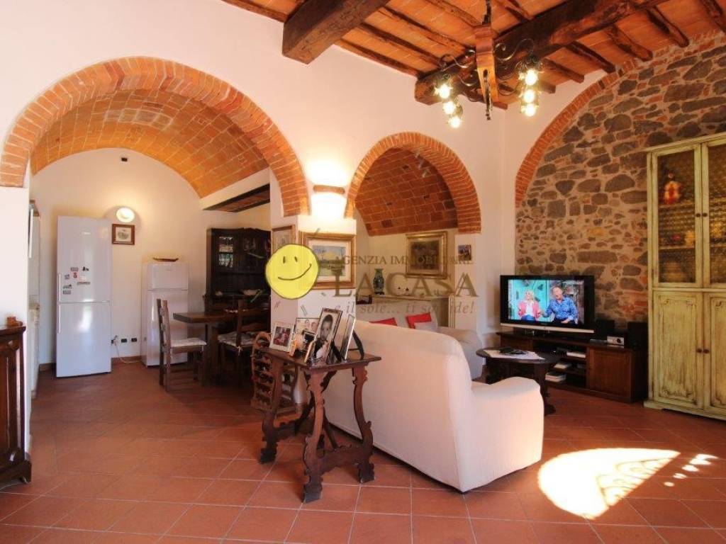 appartamento in vendita a Reggello in zona Leccio