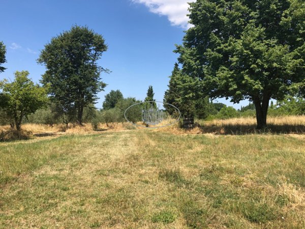 casa indipendente in vendita a Reggello