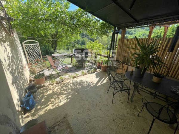 casa indipendente in vendita a Reggello