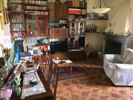 appartamento in vendita a Reggello in zona Leccio