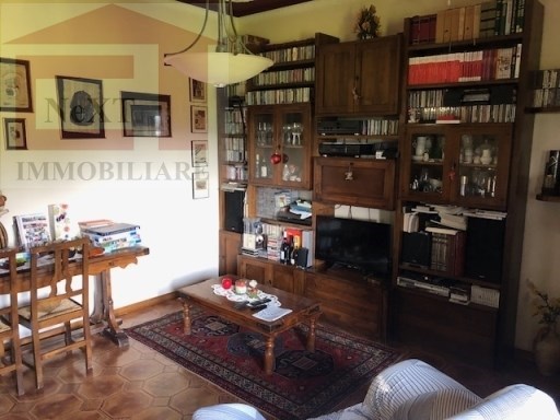 appartamento in vendita a Reggello in zona Leccio