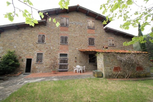 casa indipendente in vendita a Reggello