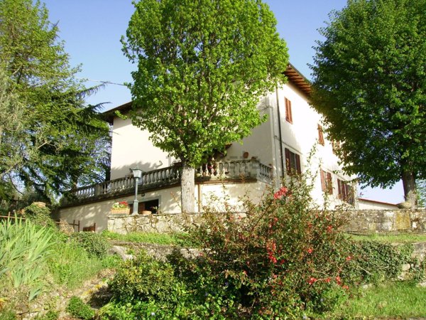 casa indipendente in vendita a Reggello